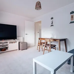  Apartment Premier Refurbished Flat United Kingdom