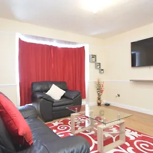  Holiday home Four Bedroom Townhouse 12 Minutes Walk To Excel Exhibition Centre United Kingdom